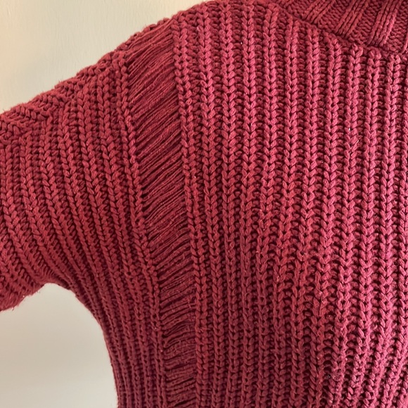 Express Red Sweater Size Small - Picture 4 of 6